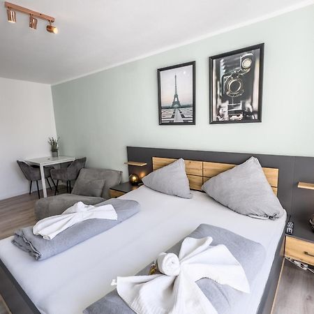 Apartment Fuer 3 Gaeste Mit Kostenlosen Parkplaetzen Und Lift Hanóver Exterior foto